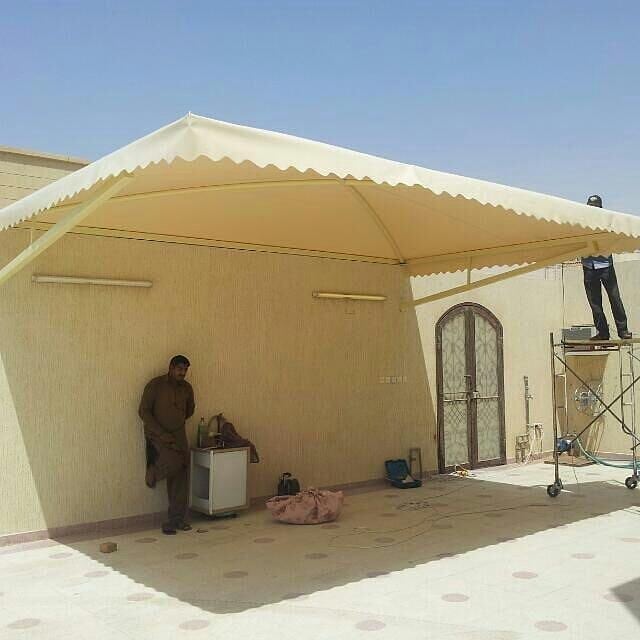 مظلات سيارات